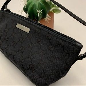 Gucci Black Boat Pochette Handheld Bag Purse Wristlet  Vintage GG Canvas Leather
